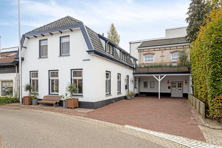 Photo 2 of Burensedijk 39