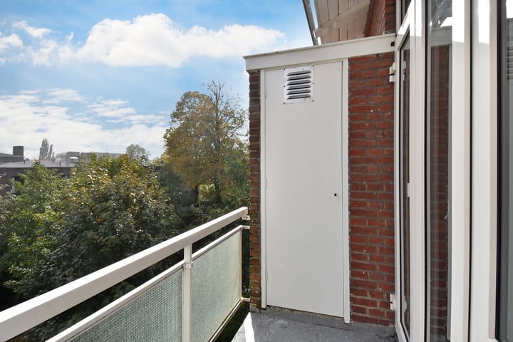 View photo 25 of Louis Couperusstraat 88