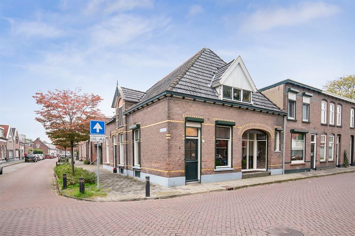 Bekijk foto 2 van Lunetteplein 8