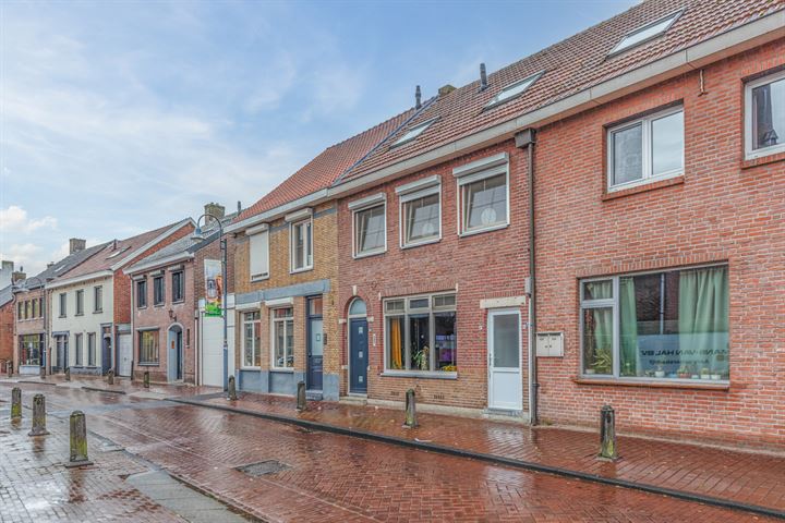 Bekijk foto 45 van Desiree Geeraertstraat 12