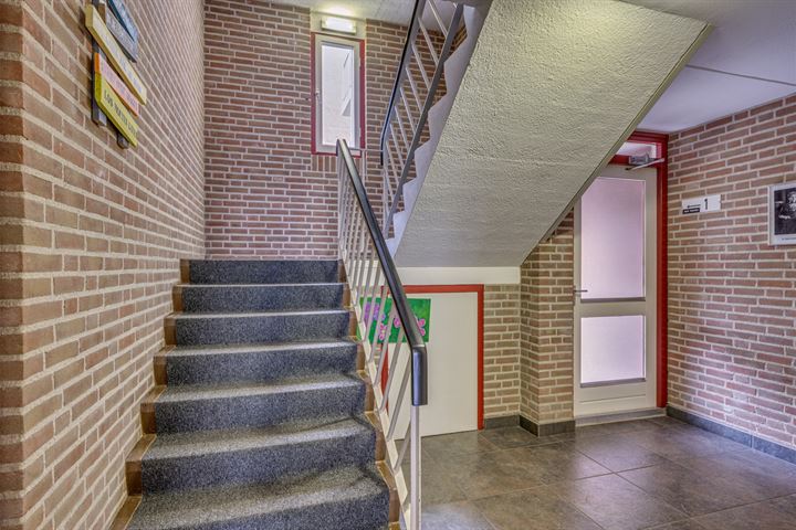 Bekijk foto 5 van Dokter Aletta Jacobsstraat 37