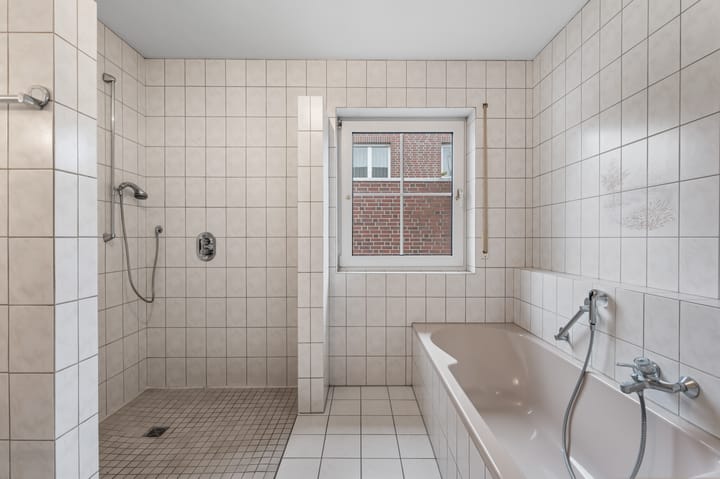 Foto 21 van Falkenstrasse 1