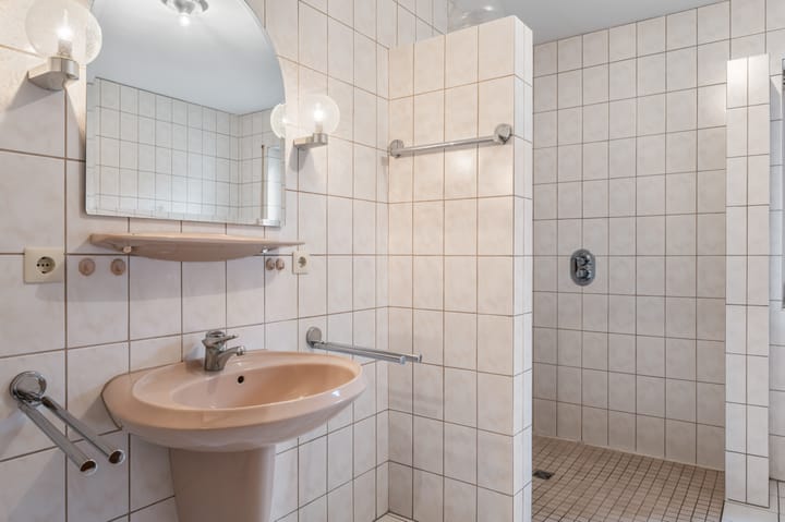 Foto 19 van Falkenstrasse 1