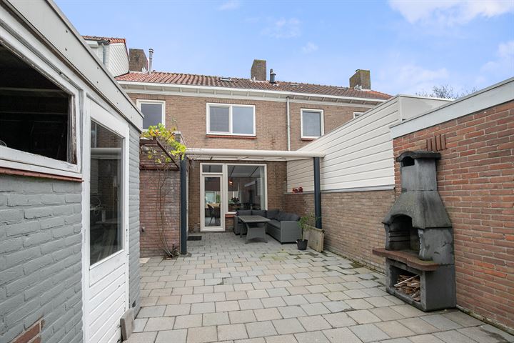 Bekijk foto 2 van Rijnstraat 8