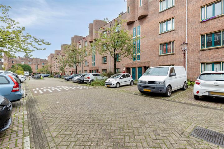 Bekijk foto 13 van Saffierstraat 94