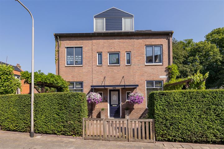 Bekijk foto 3 van Raadhuisstraat 2