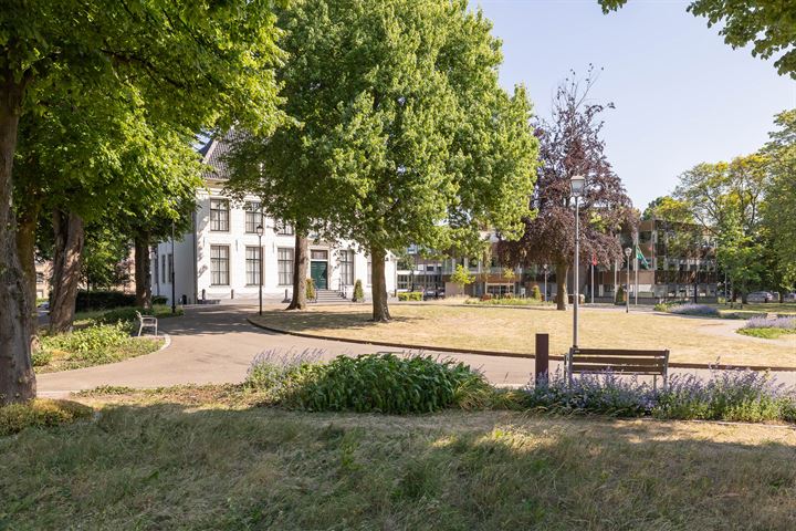 Bekijk foto 46 van Raadhuisstraat 2