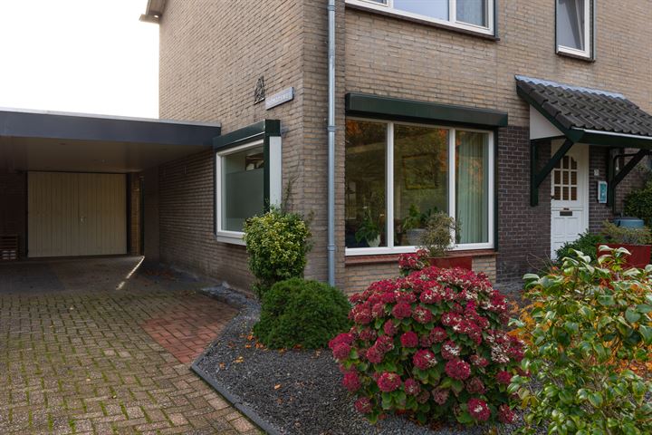 Bekijk foto 5 van Middachtenstraat 71