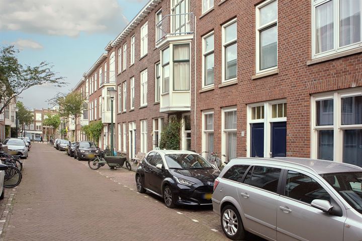 Bekijk foto 18 van Nicolaas Tulpstraat 53