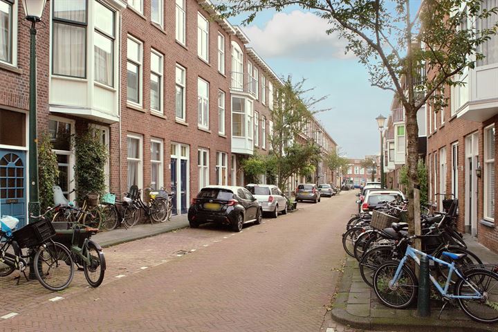 Bekijk foto 21 van Nicolaas Tulpstraat 53