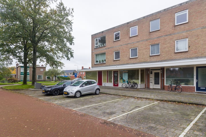 Bekijk foto 3 van De Hulstlaan 2-II