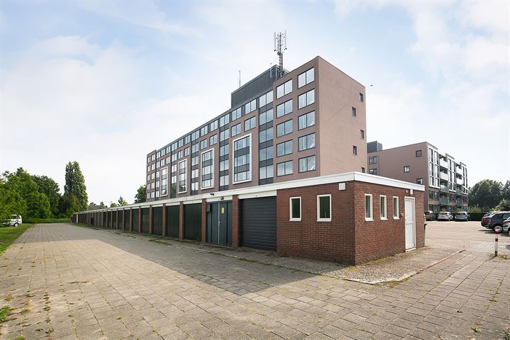 View photo 37 of Dikkersstraat 1-006