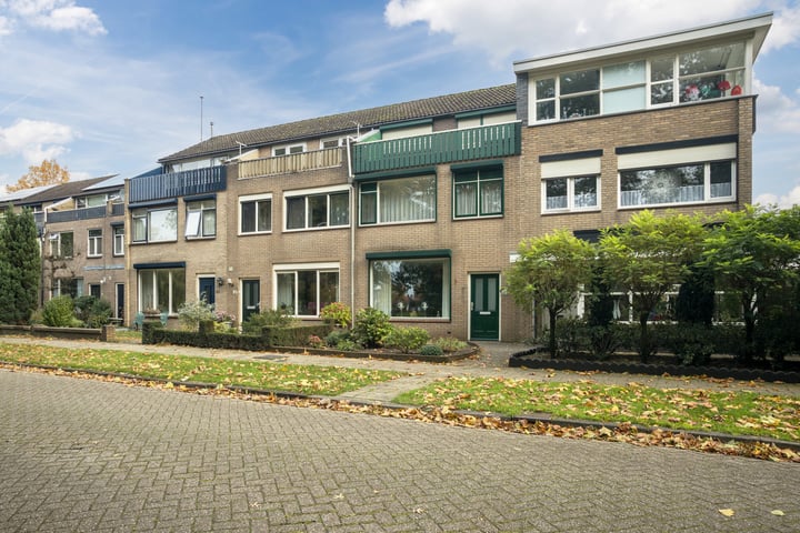 Bekijk foto 1 van Wentholtstraat 37