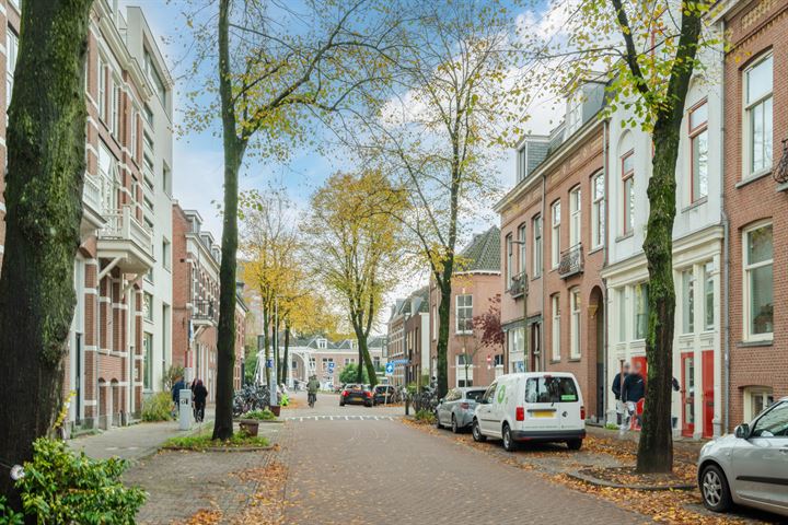 Bekijk foto 37 van Laurens Reaalstraat 34