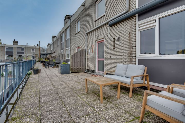 View photo 20 of Rijnstraat 489