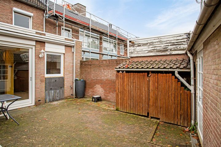 Bekijk foto 22 van Trompstraat 48