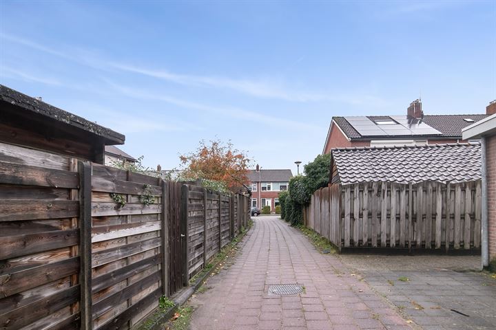 Bekijk foto 34 van Nachtegaalstraat 22