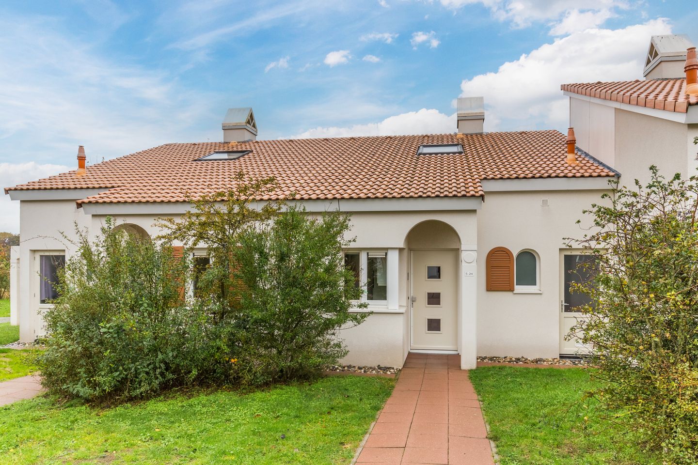 Foto 1 van Ruigenhoekerweg 5-M24