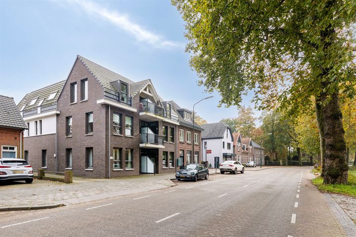 Bekijk foto 2 van Nieuwstraat 84-B