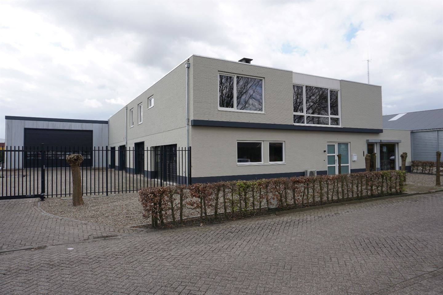 View photo 1 of Oordeelsestraat 28