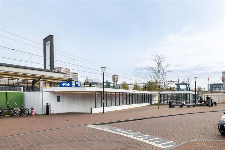 Bekijk foto 32 van Parallelweg 142