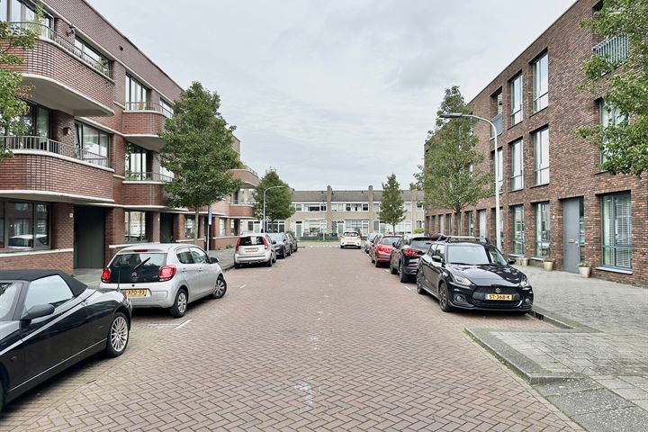 Bekijk foto 30 van Johan Hissinkstraat 3-+PP