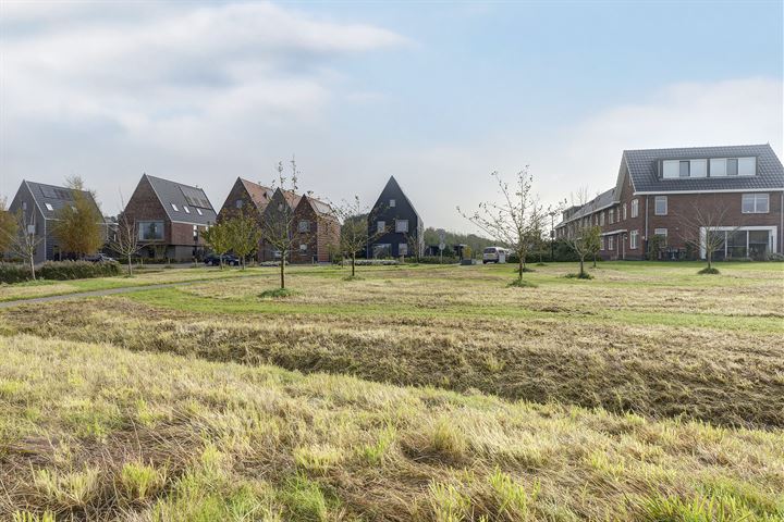 Bekijk foto 42 van Duizendbladweg 12