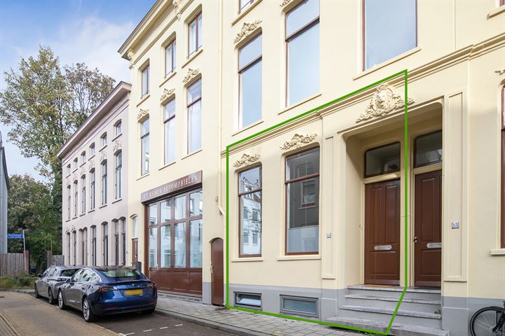 Bekijk foto 1 van Karel van Gelderstraat 13