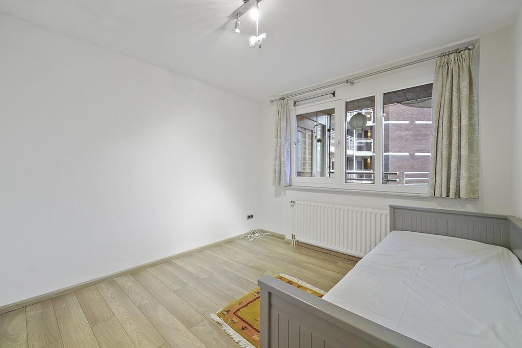 Foto 12 van Gevers Deynootplein 165