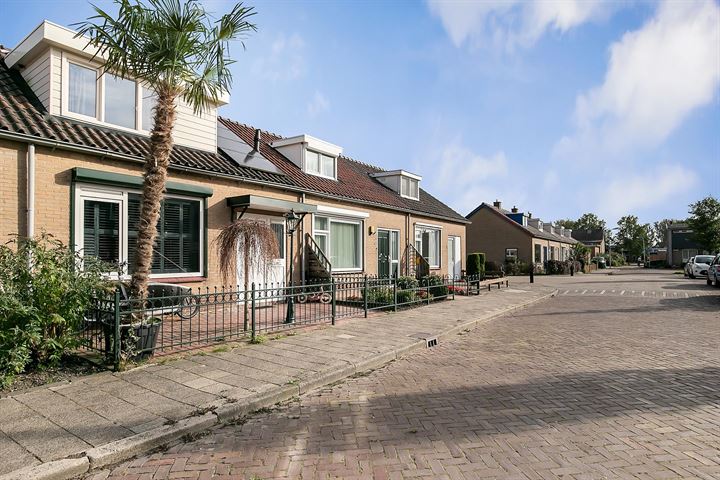 Bekijk foto 26 van Bosbesstraat 9