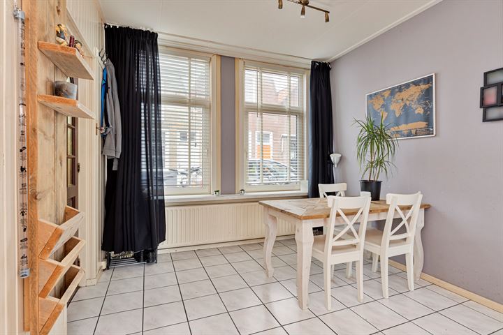 Bekijk foto 4 van Bagijnestraat 39