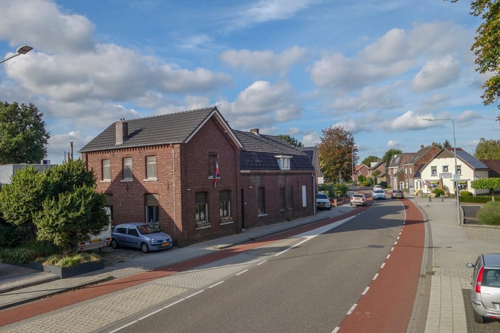 Bekijk foto 3 van Dorpstraat 7