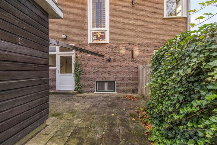 Bekijk foto 36 van Roemer Visscherstraat 2