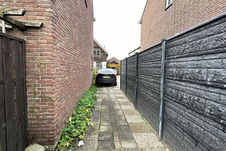 View photo 32 of IJmertstraat 35