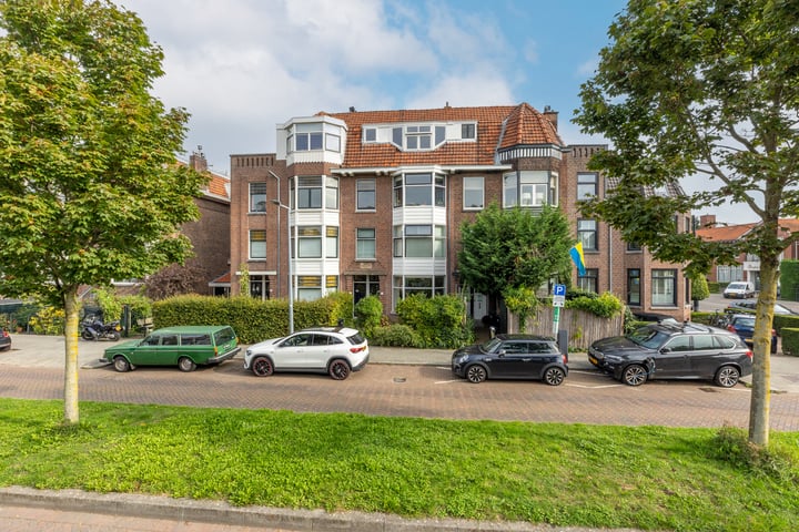 Bekijk foto 1 van Berglustlaan 4-B