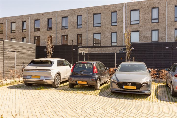 Bekijk foto 39 van Machiniststraat 21