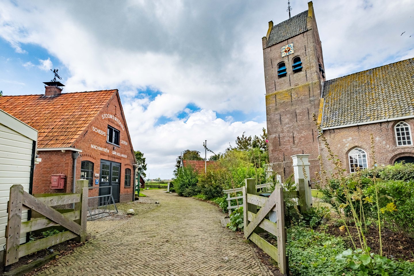 Bekijk foto 2 van Kerkbuurt 13