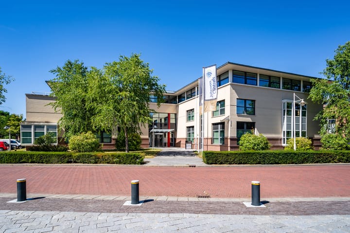 Laan van Diepenvoorde 11--12