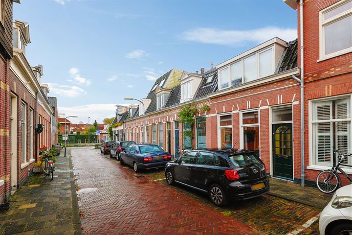 Bekijk foto 30 van Weversstraat 10