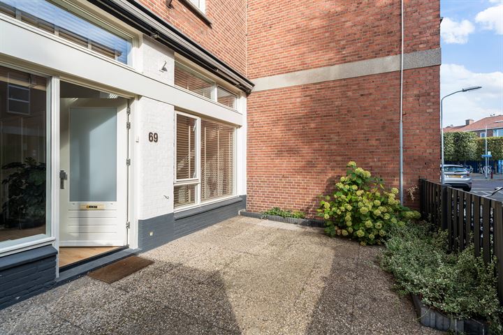 Bekijk foto 18 van van Barbansonstraat 69