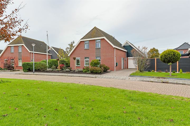 Bekijk foto 35 van Biessumerwaard 14