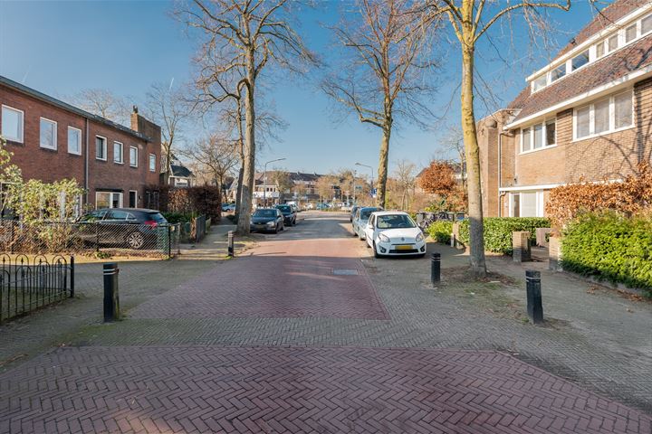 View photo 41 of Huygensstraat 29