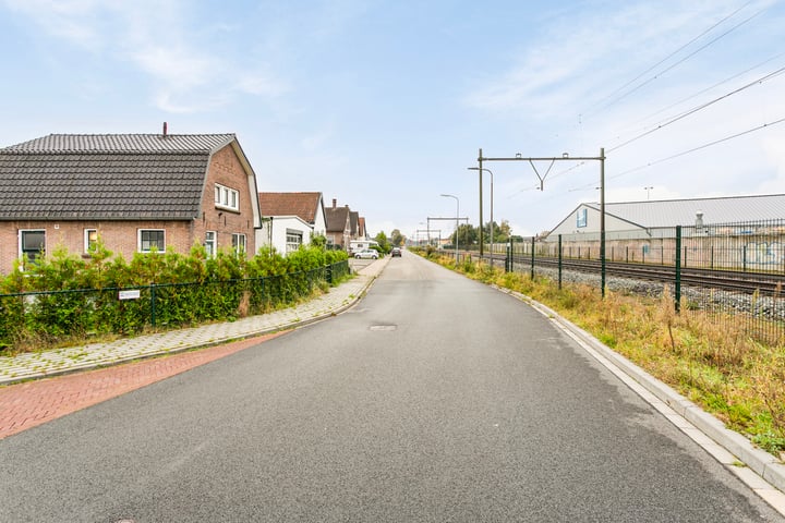 Bekijk foto 5 van Zuider Parallelweg 60