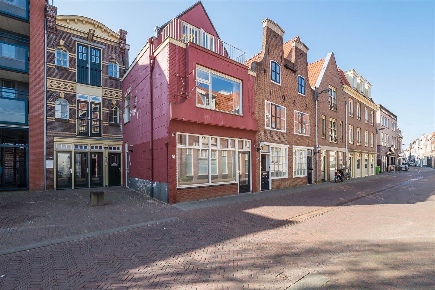 Bekijk foto 1 van Tolhuisstraat 16