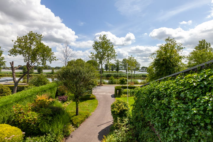 Bekijk foto 3 van Bodegraafsestraatweg 137