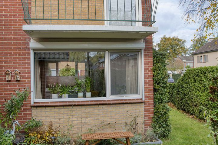 View photo 38 of Wittejufferstraat 16