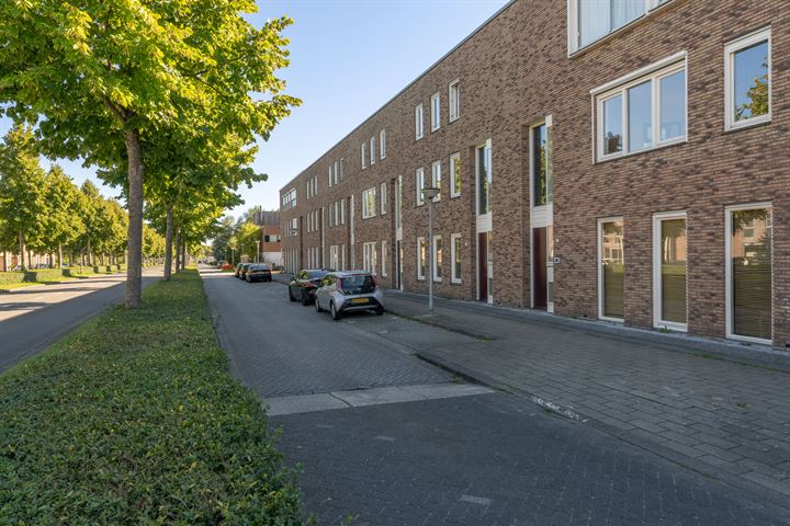 Bekijk foto 32 van Dek 33