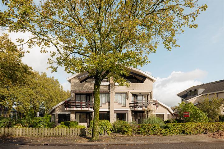 Bekijk foto 1 van Toevluchtstraat 45