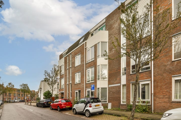 Bekijk foto 1 van De Witstraat 11