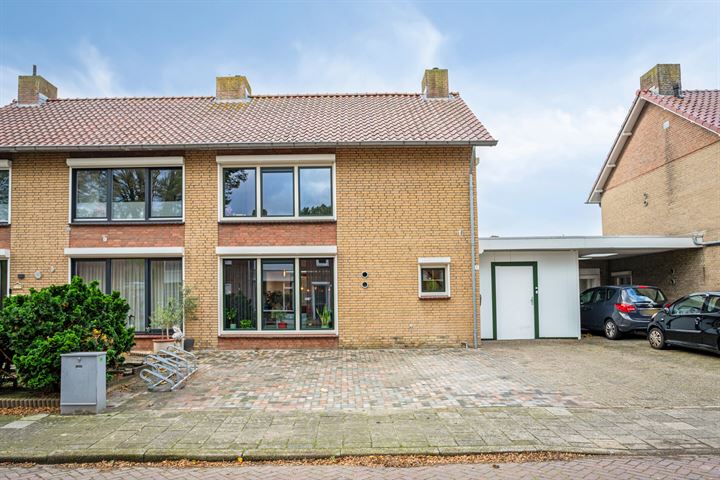 Bekijk foto 41 van Lavendelstraat 8